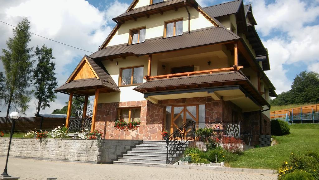 Pokoje Goscinne Dzianisz Экстерьер фото